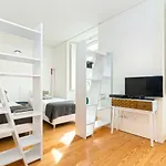 公寓 Modern In The Historical Center