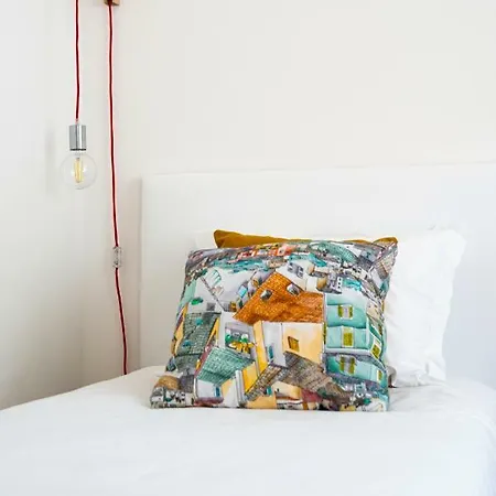 Modern In The Historical Center * Лісабон